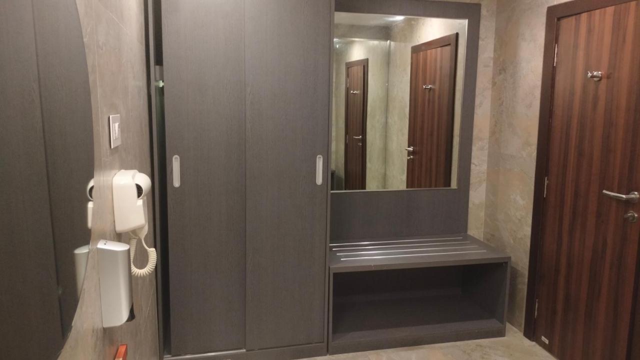 Hotel Asansol International Екстериор снимка