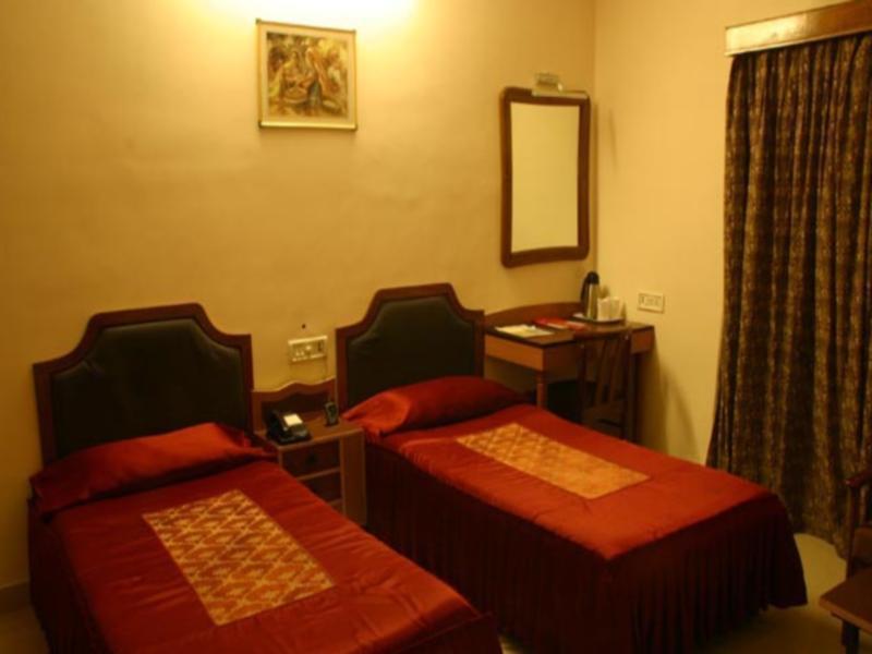 Hotel Asansol International Екстериор снимка