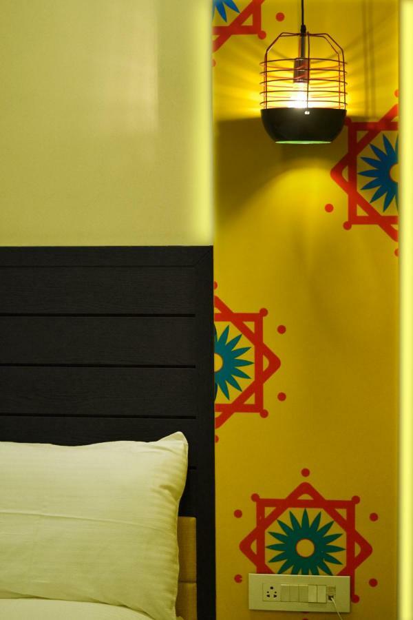 Hotel Asansol International Екстериор снимка