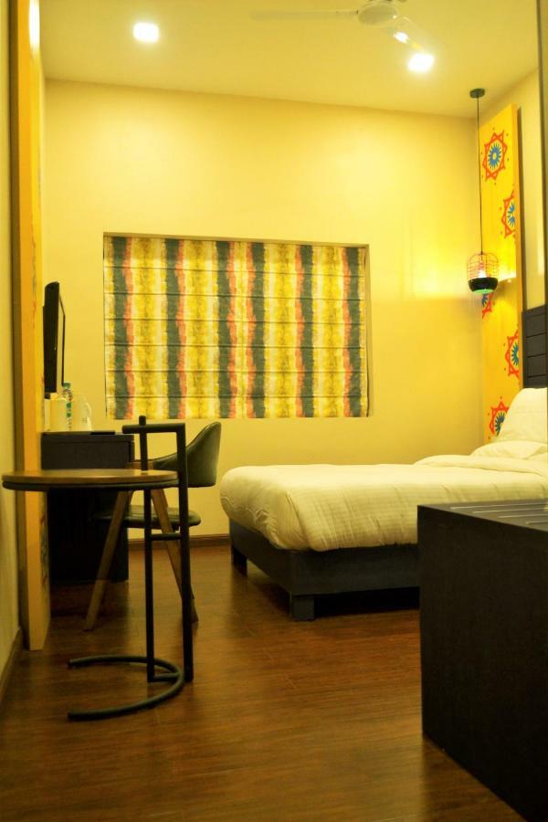 Hotel Asansol International Екстериор снимка