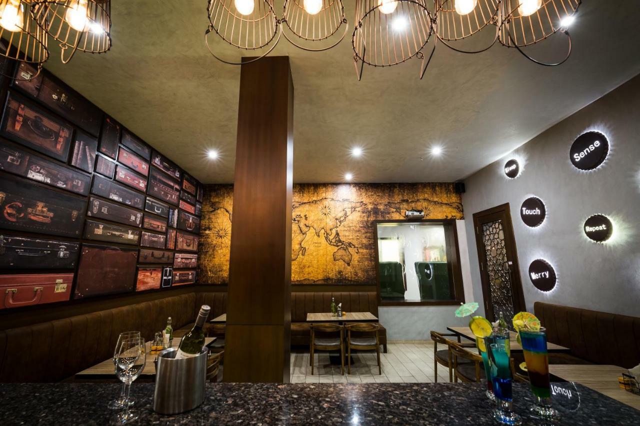 Hotel Asansol International Екстериор снимка