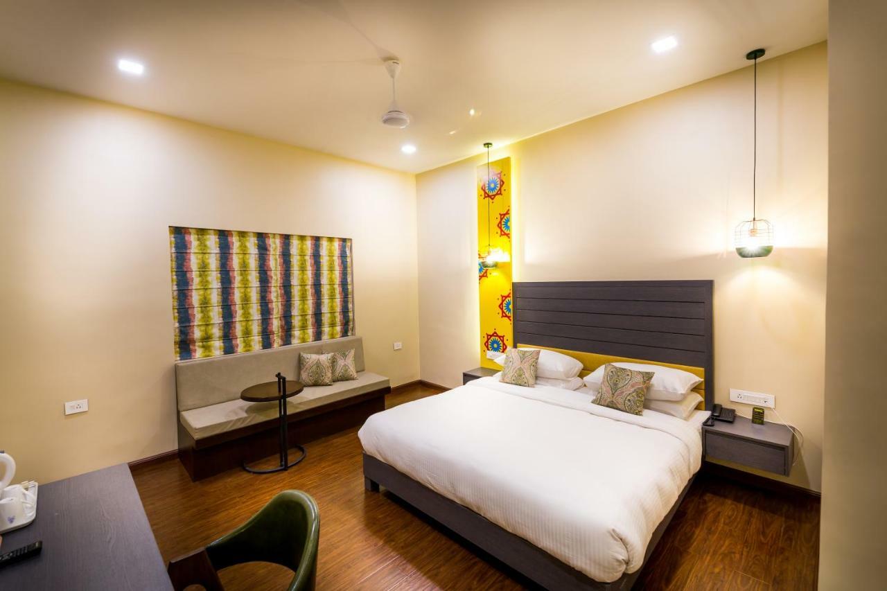 Hotel Asansol International Екстериор снимка